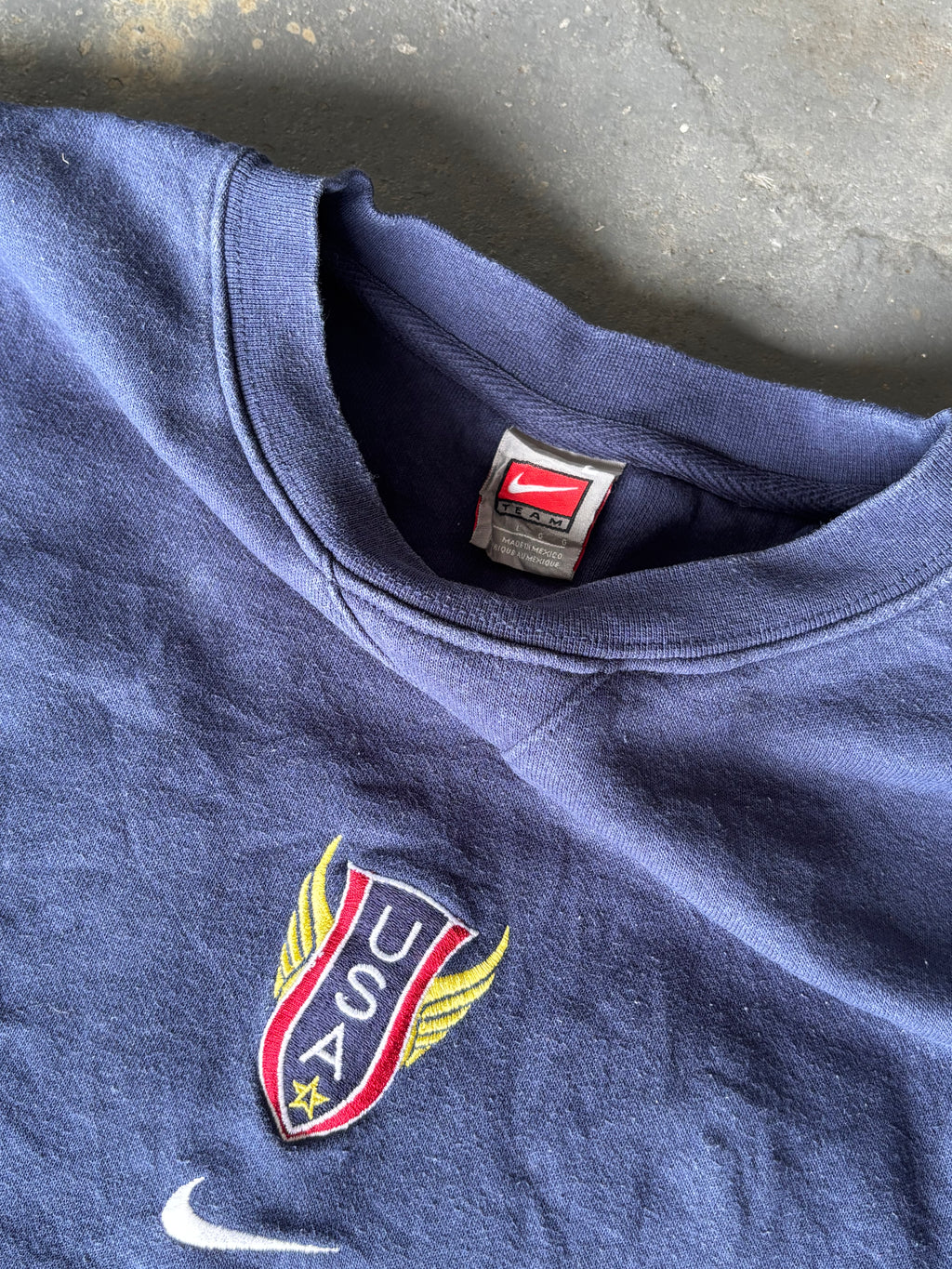 Vintage 00’s Nike USA Track & Field Sweatshirt