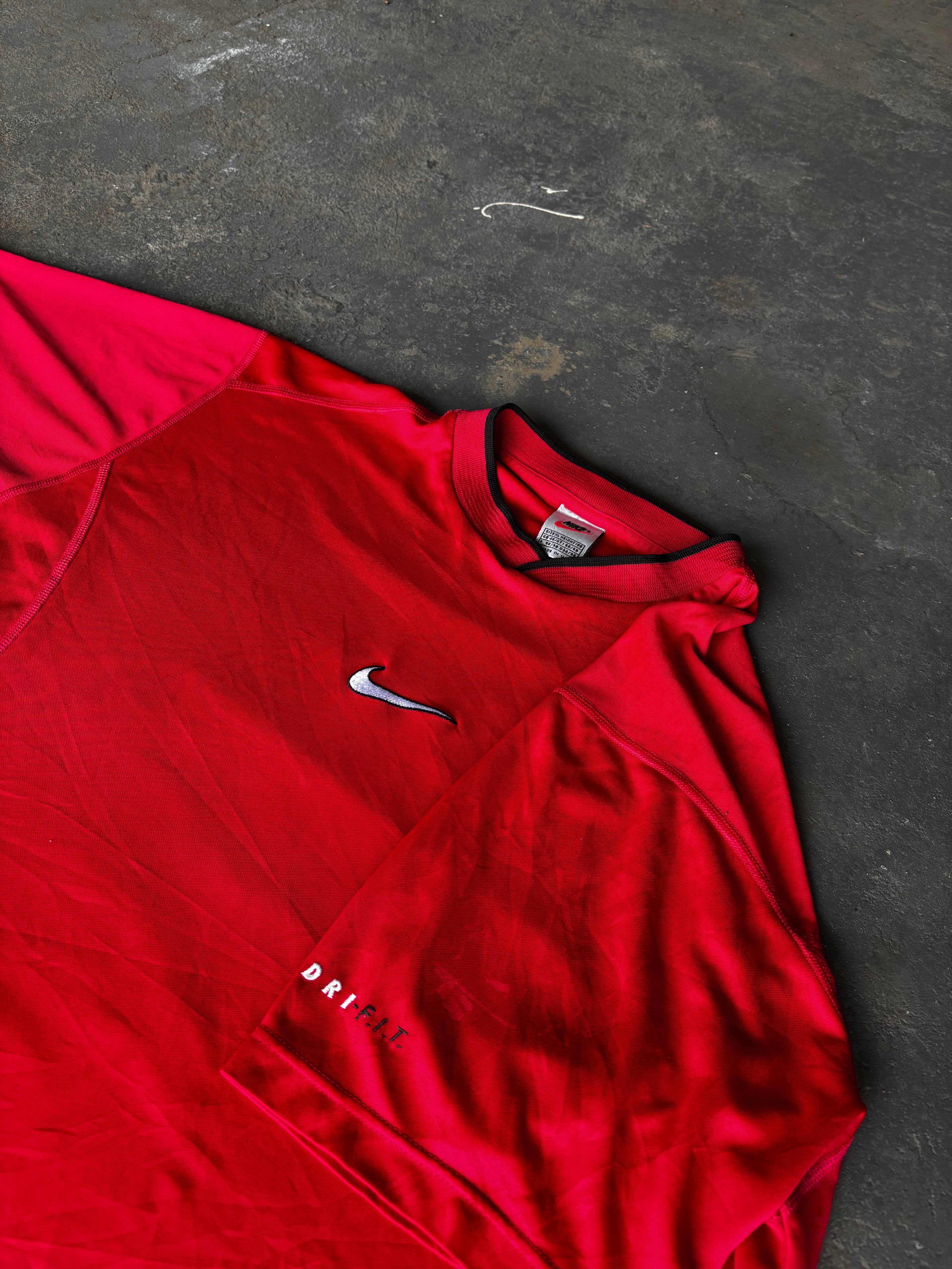 Vintage 90/00’s Red Nike Dri-Fit Tee