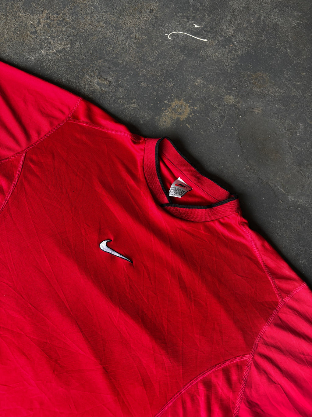 Vintage 90/00’s Red Nike Dri-Fit Tee