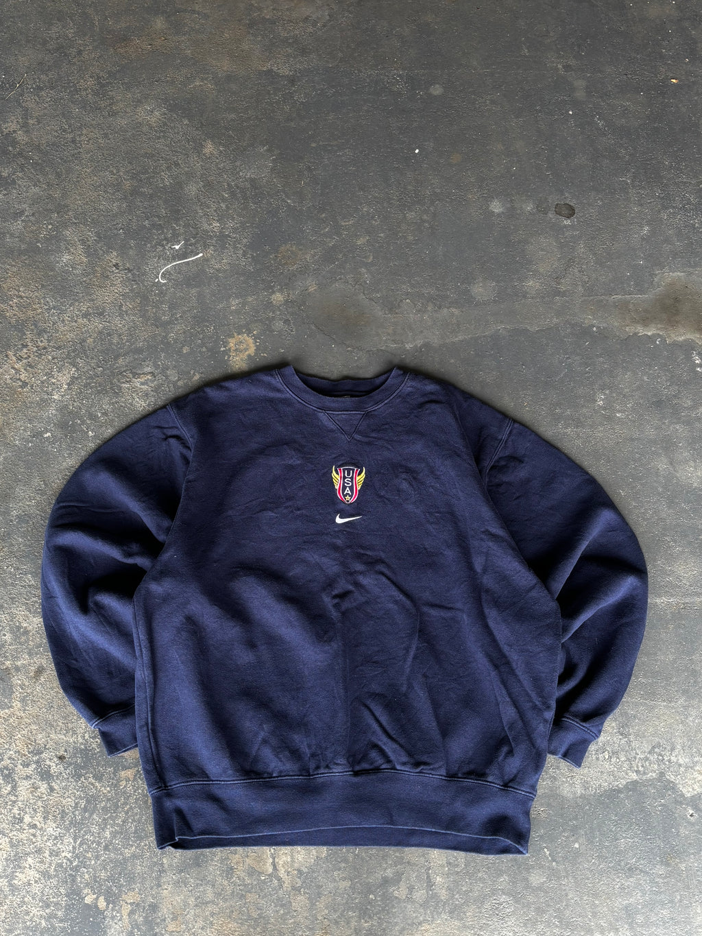 Vintage 00’s Nike USA Track & Field Sweatshirt