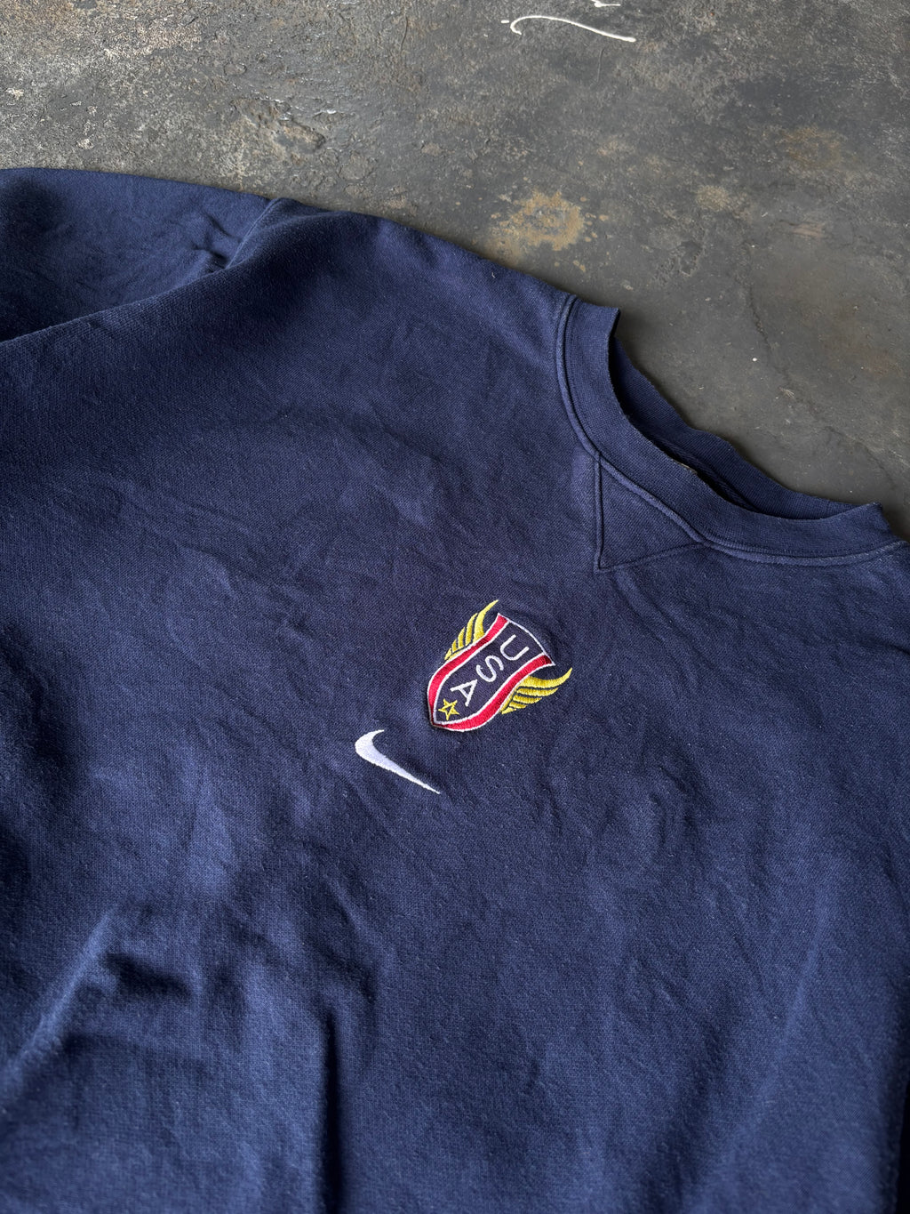 Vintage 00’s Nike USA Track & Field Sweatshirt