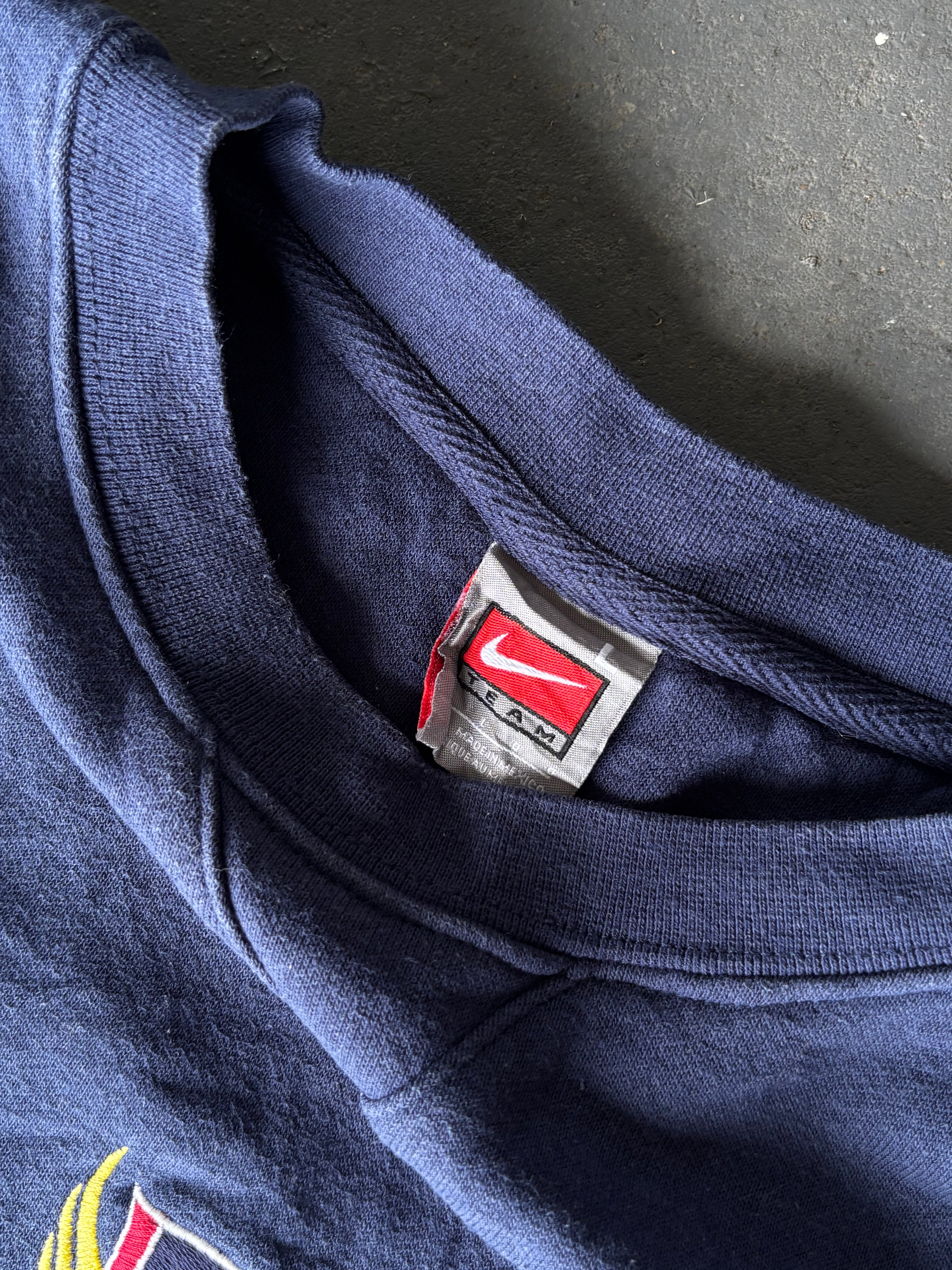 Vintage 00’s Nike USA Track & Field Sweatshirt